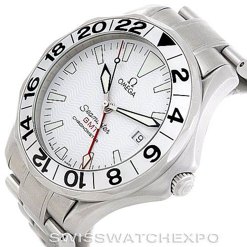 The image shows an angled front view of the Omega Seamaster 2538.20.00 Men
s Stainless Steel White Dial 2538.20.00 Men
s Stainless Steel White Dial watch, highlighting the dial, bezel, bracelet, and crown.