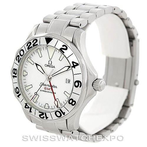 This image shows an angled view of the Omega Seamaster 2538.20.00 Men
s Stainless Steel White Dial 2538.20.00 Men
s Stainless Steel White Dial watch, displaying its dial, bezel, crown, and metal bracelet.