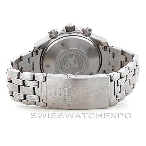 The image shows the back view of an Omega Seamaster 2598.80.00 Men
s Stainless Steel Blue Dial 2598.80.00 Men
s Stainless Steel Blue Dial watch, highlighting its bracelet, clasp, and case back.