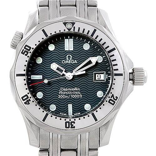 The image shows a front view of the Omega Seamaster 2562.80.00 Men
s Stainless Steel Blue Dial 2562.80.00 Men
s Stainless Steel Blue Dial watch, displaying its face, bezel, crown, and part of the bracelet.