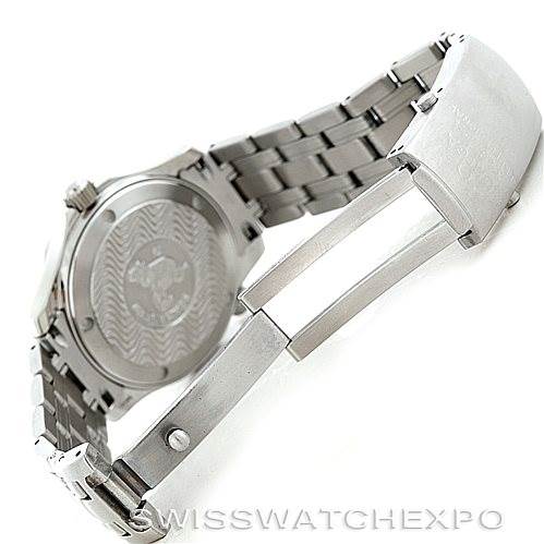 This image shows the back case and bracelet clasp of an Omega Seamaster 2562.80.00 Men
s Stainless Steel Blue Dial 2562.80.00 Men
s Stainless Steel Blue Dial watch at an angled view.