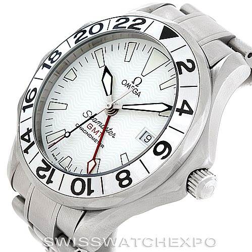 The image shows a front angled view of an Omega Seamaster 2538.20.00 Men
s Stainless Steel White Dial 2538.20.00 Men
s Stainless Steel White Dial watch, highlighting its face, bezel, crown, and part of the bracelet.