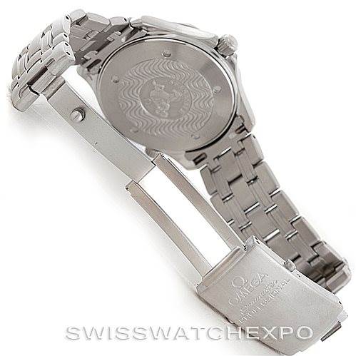 The image shows the back case and metal bracelet with a deployment clasp of an Omega Seamaster 2541.80.00 Men
s Stainless Steel Blue Dial 2541.80.00 Men
s Stainless Steel Blue Dial watch.