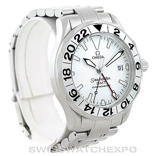 This image shows the front and side angle of the Omega Seamaster 2538.20.00 Men
s Stainless Steel White Dial 2538.20.00 Men
s Stainless Steel White Dial watch, highlighting the bezel, dial, and part of the bracelet.