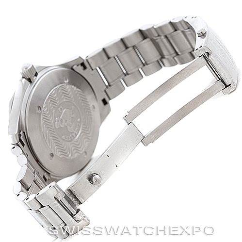 This image shows the back and clasp mechanism of an Omega Seamaster 2538.20.00 Men
s Stainless Steel White Dial 2538.20.00 Men
s Stainless Steel White Dial watch from a side angle.