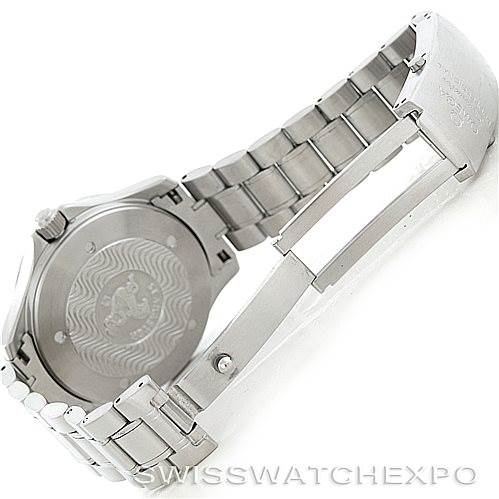 The image shows the back and clasp of an Omega Seamaster 2538.20.00 Men
s Stainless Steel White Dial 2538.20.00 Men
s Stainless Steel White Dial watch, highlighting its bracelet and engraved case back.