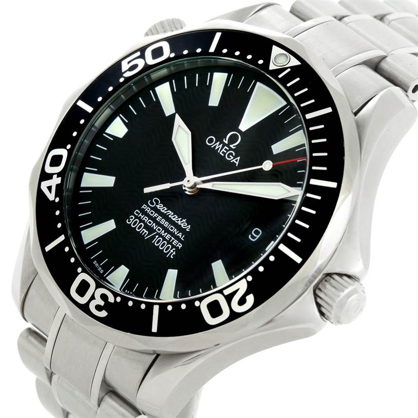 The image shows an Omega Seamaster 2254.50.00 Men
s Stainless Steel Black Dial 2254.50.00 Men
s Stainless Steel Black Dial watch from an angled top view, highlighting the bezel, dial, and stainless steel bracelet.