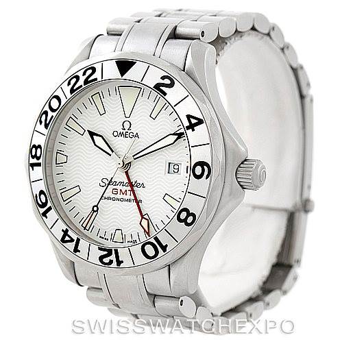 The image displays an Omega Seamaster 2538.20.00 Men
s Stainless Steel White Dial 2538.20.00 Men
s Stainless Steel White Dial GMT watch from a front angle, highlighting the dial, hands, bezel, and partially the bracelet.