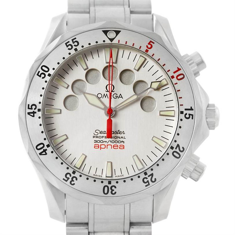 The image shows a frontal view of the Omega Seamaster watch, highlighting the dial, bezel, hands, and bracelet.