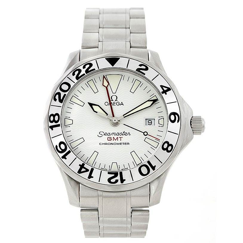 The image shows a front view of the Omega Seamaster 2538.20.00 Men
s Stainless Steel White Dial 2538.20.00 Men
s Stainless Steel White Dial GMT Chronometer, clearly displaying the dial, bezel, and metal bracelet.