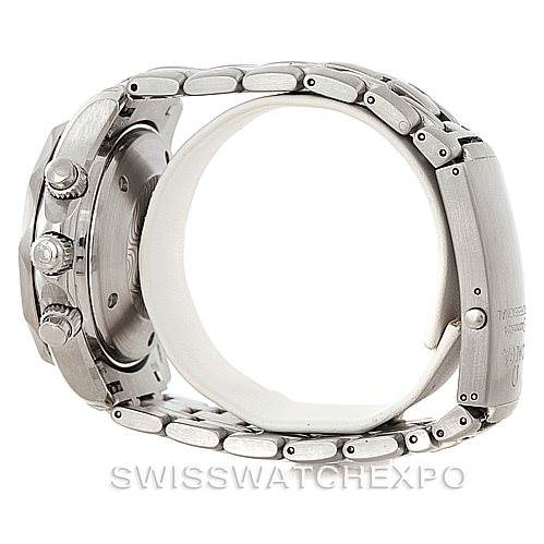 This image shows the side view of an Omega Seamaster 2598.80.00 Men
s Stainless Steel Blue Dial 2598.80.00 Men
s Stainless Steel Blue Dial watch, highlighting its case, pushers, crown, and metal bracelet.