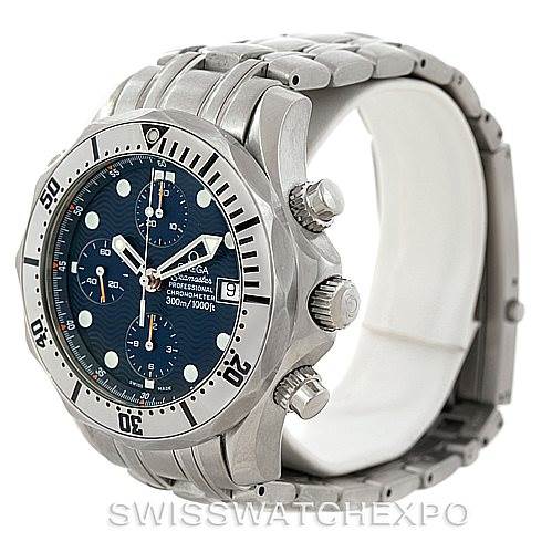 The image shows a side view of an Omega Seamaster 2598.80.00 Men
s Stainless Steel Blue Dial 2598.80.00 Men
s Stainless Steel Blue Dial watch highlighting its dial, bezel, crown, pushers, and metal bracelet.