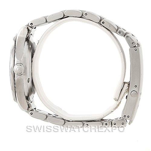 The image shows a side profile view of an Omega Seamaster 2561.80.00 Men
s Stainless Steel Blue Dial 2561.80.00 Men
s Stainless Steel Blue Dial watch, highlighting the bracelet and the watch case.