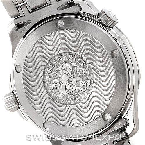 The image shows the case back of an Omega Seamaster 2551.80.00 Men
s Stainless Steel Blue Dial 2551.80.00 Men
s Stainless Steel Blue Dial watch, highlighting the engraved logo and wave pattern.