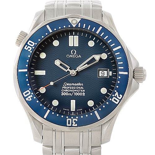 The image shows a front view of the Omega Seamaster 2531.80.00 Men
s Stainless Steel Blue Dial 2531.80.00 Men
s Stainless Steel Blue Dial watch, displaying its face, bezel, and part of the metal bracelet.