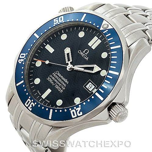 The image shows an Omega Seamaster 2531.80.00 Men
s Stainless Steel Blue Dial 2531.80.00 Men
s Stainless Steel Blue Dial watch at an oblique angle, highlighting the face, bezel, crown, and part of the bracelet.