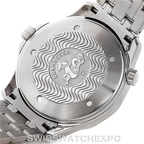 The image shows the case back and bracelet of an Omega Seamaster 2531.80.00 Men
s Stainless Steel Blue Dial 2531.80.00 Men
s Stainless Steel Blue Dial watch, featuring a wavy pattern and the Seamaster logo.