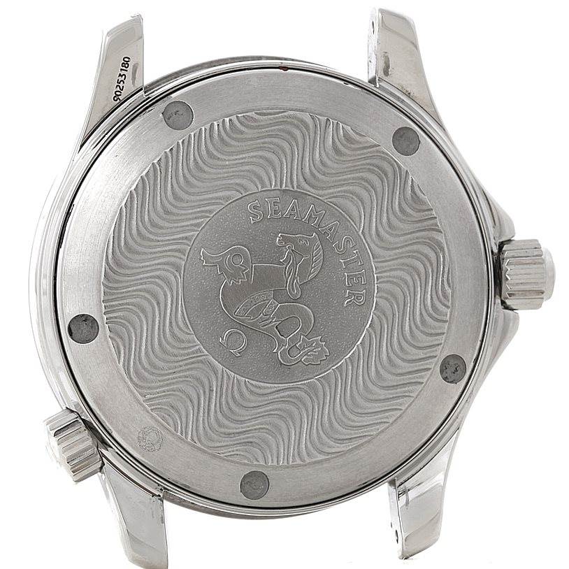 This image shows the back case of an Omega Seamaster 2262.50.00 Men
s Stainless Steel Black Dial 2262.50.00 Men
s Stainless Steel Black Dial watch, displaying the engraved logo and wave pattern design.