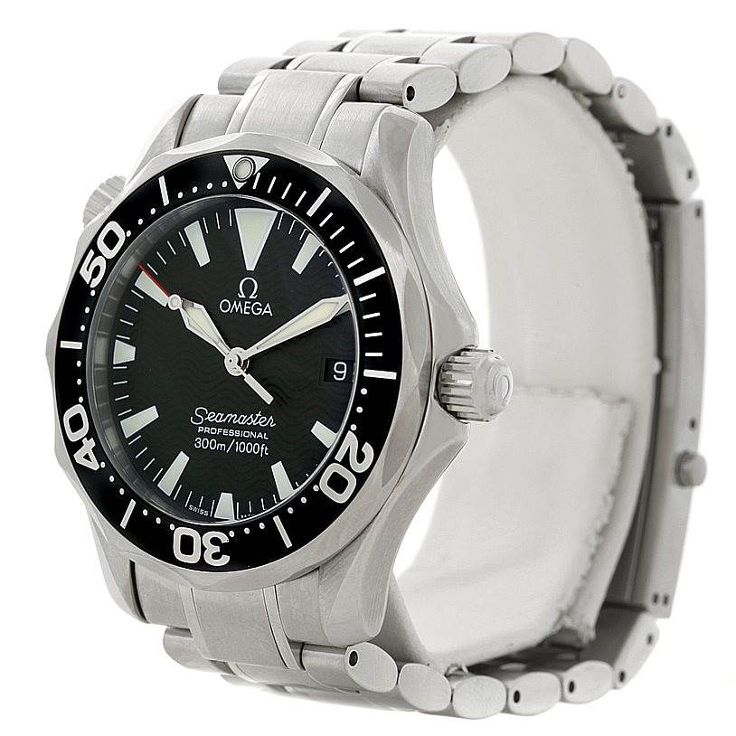 This image shows the Omega Seamaster 2262.50.00 Men
s Stainless Steel Black Dial 2262.50.00 Men
s Stainless Steel Black Dial watch from a three-quarter angle, displaying the face, bezel, crown, and part of the metal bracelet.