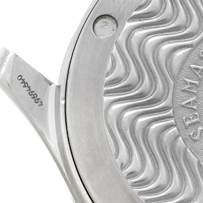 This image shows a close-up of the case back and serial number of an Omega Seamaster 2552.80.00 Men
s Stainless Steel Blue Dial 2552.80.00 Men
s Stainless Steel Blue Dial watch.