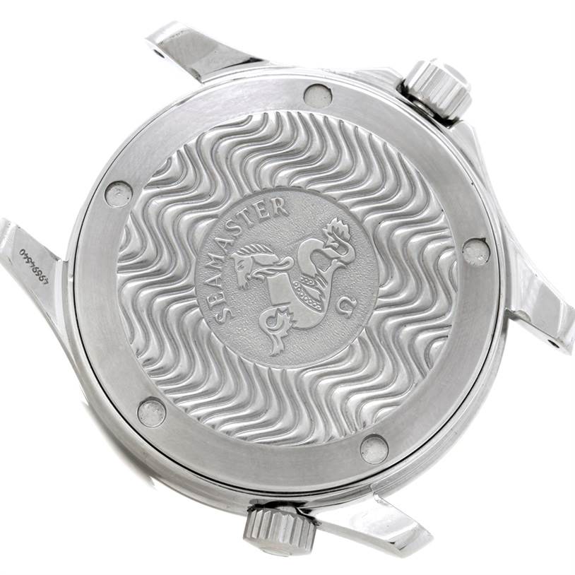 The image shows the case back of an Omega Seamaster 2552.80.00 Men
s Stainless Steel Blue Dial 2552.80.00 Men
s Stainless Steel Blue Dial watch, including the crown and two lugs.