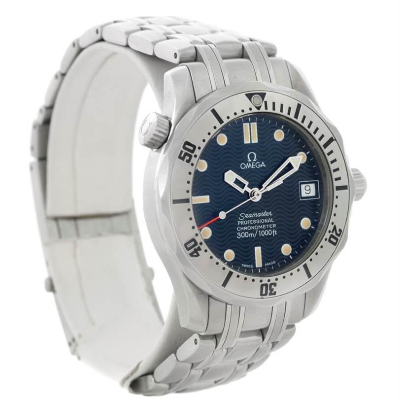 The Omega Seamaster 2552.80.00 Men
s Stainless Steel Blue Dial 2552.80.00 Men
s Stainless Steel Blue Dial watch is shown at a slight angle displaying the face, bezel, crown, and metal bracelet.