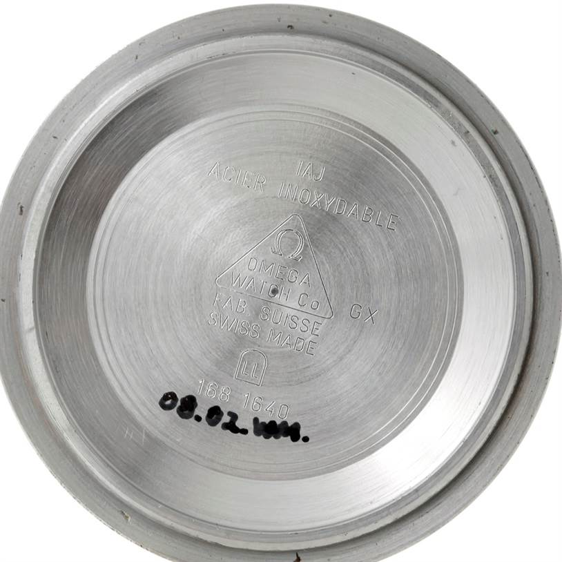 This image shows the inside case back of an Omega Seamaster 2455.50.00 Men
s Stainless Steel Black Dial 2455.50.00 Men
s Stainless Steel Black Dial watch, displaying model details and manufacturing information.