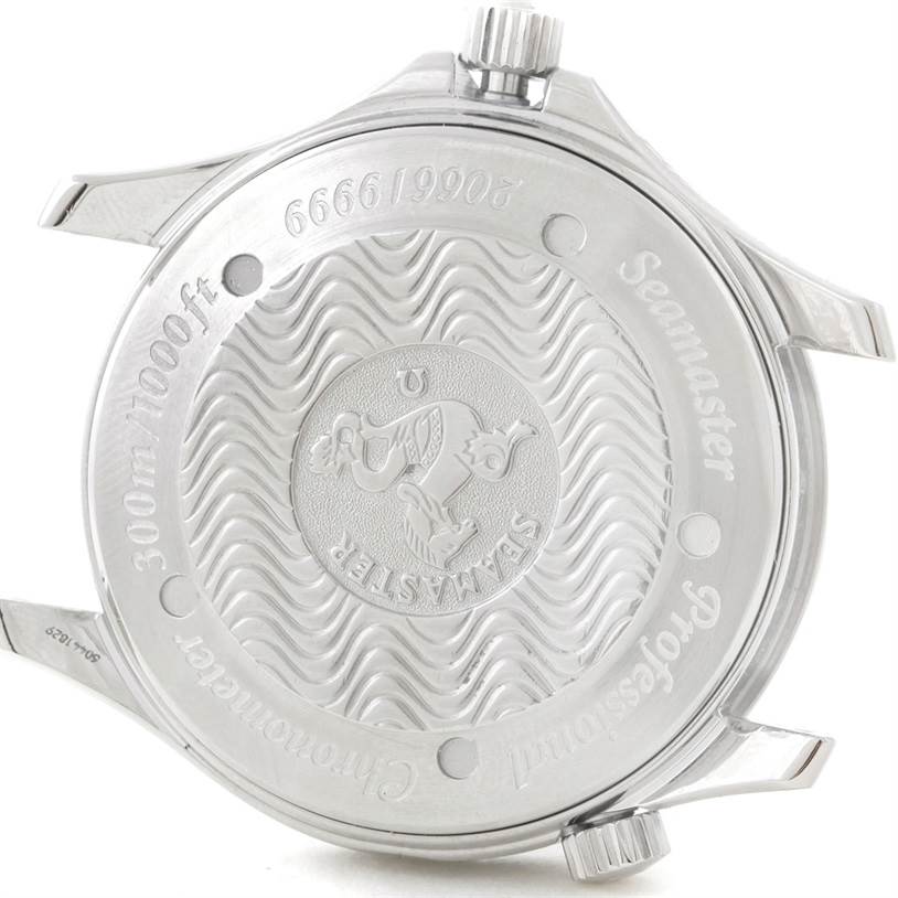 This is the case back of an Omega Seamaster 2533.50.00 Men
s Stainless Steel Black Dial 2533.50.00 Men
s Stainless Steel Black Dial watch, showing engravings and the crown.