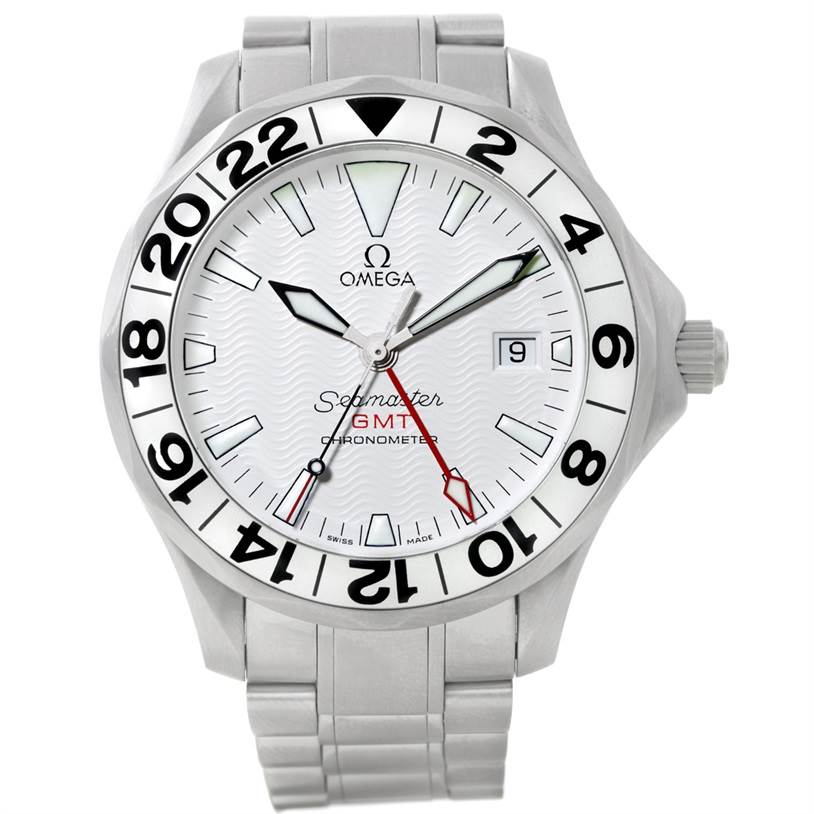 The image shows a front view of the Omega Seamaster 2538.20.00 Men
s Stainless Steel White Dial 2538.20.00 Men
s Stainless Steel White Dial GMT Chronometer, displaying its white dial, date window, and stainless steel bracelet.