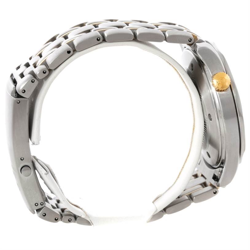 The image shows a side view of an Omega Seamaster 2332.80.00 Men
s Stainless Steel Blue Dial 2332.80.00 Men
s Stainless Steel Blue Dial watch highlighting its metal bracelet and crown.