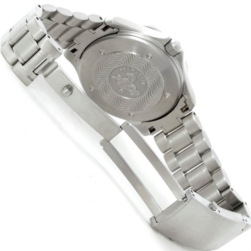 The image shows the back and strap, including the clasp, of the Omega Seamaster 2538.20.00 Men
s Stainless Steel White Dial 2538.20.00 Men
s Stainless Steel White Dial watch.