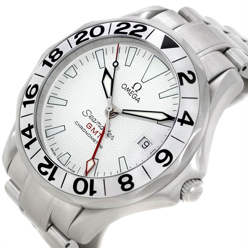 The image shows an Omega Seamaster 2538.20.00 Men
s Stainless Steel White Dial 2538.20.00 Men
s Stainless Steel White Dial watch from an angled top-down view, displaying its face, bezel, bracelet, and crown.