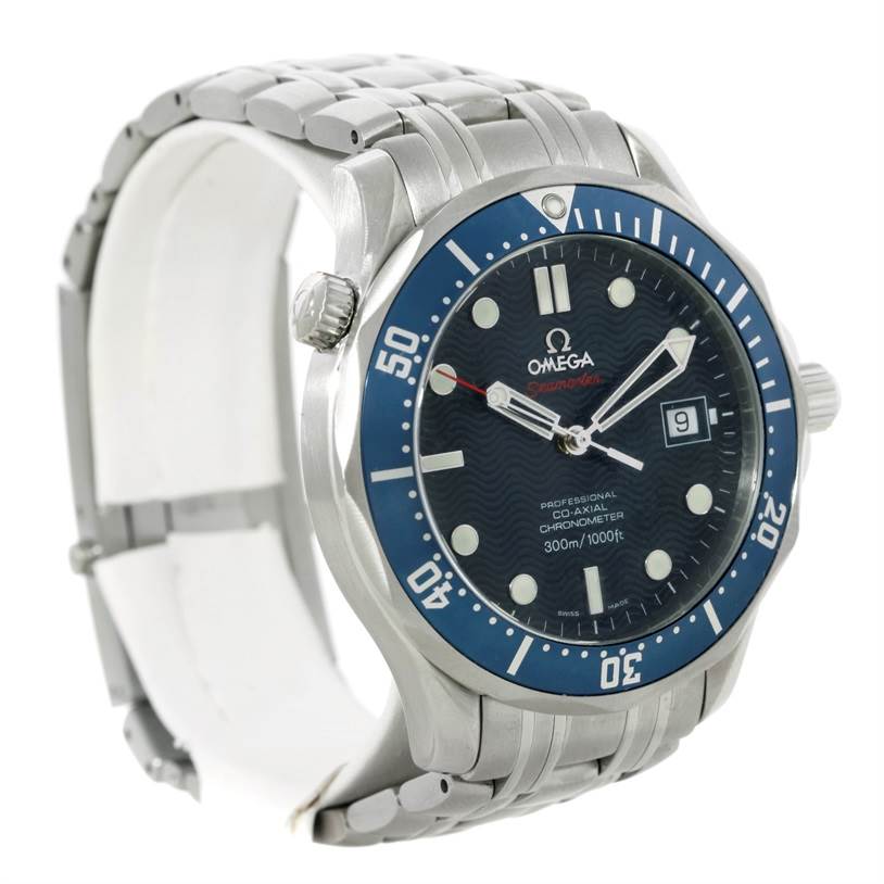 The image shows an angled view of an Omega Seamaster 2220.80.00 Men
s Stainless Steel Blue Dial 2220.80.00 Men
s Stainless Steel Blue Dial watch, displaying the face, bezel, and part of the metal band.