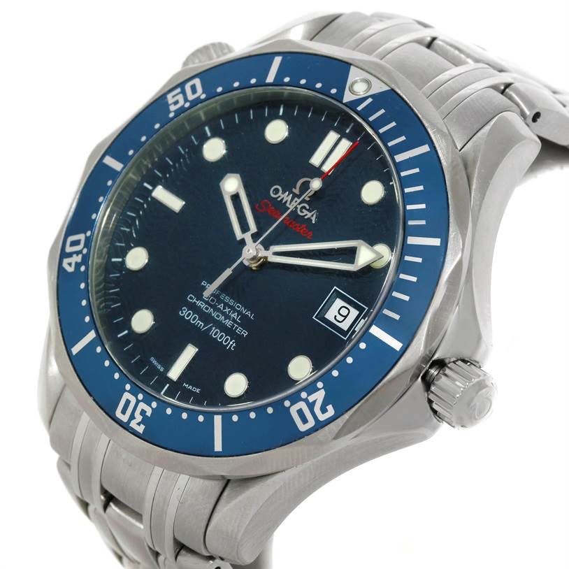 The image shows a frontal close-up of the Omega Seamaster 2220.80.00 Men
s Stainless Steel Blue Dial 2220.80.00 Men
s Stainless Steel Blue Dial watch, highlighting its bezel, crown, dial, and bracelet.