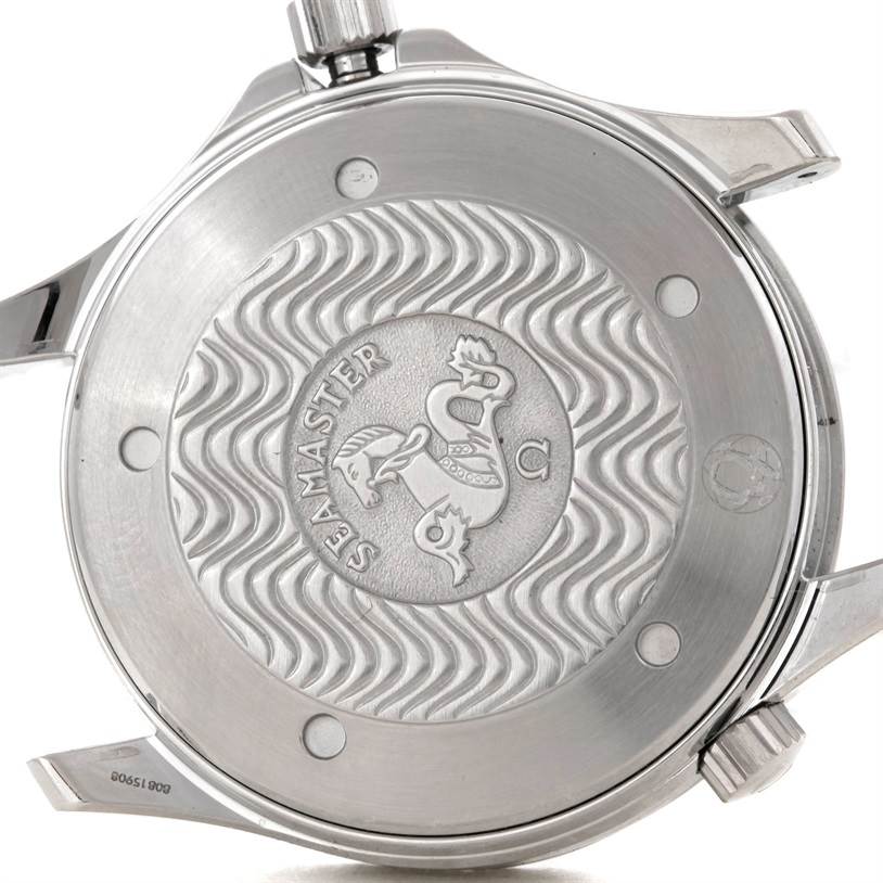 The image shows the back case of an Omega Seamaster 2531.80.00 Men
s Stainless Steel Blue Dial 2531.80.00 Men
s Stainless Steel Blue Dial watch, highlighting its emblem and wave pattern.