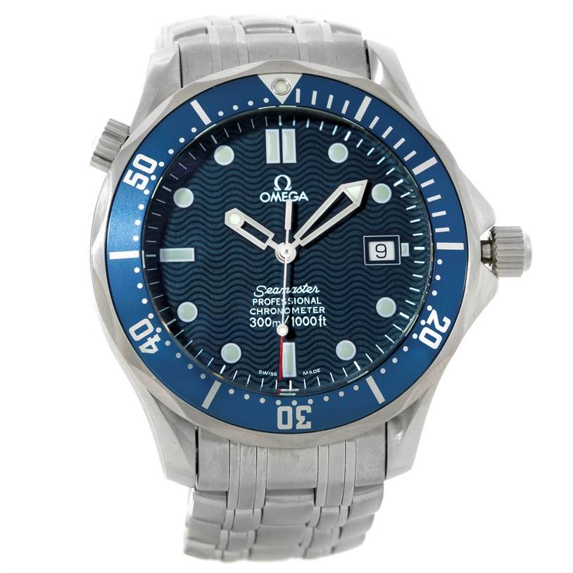 The image shows a front view of the Omega Seamaster 2531.80.00 Men
s Stainless Steel Blue Dial 2531.80.00 Men
s Stainless Steel Blue Dial watch, highlighting its dial, bezel, and stainless steel bracelet.