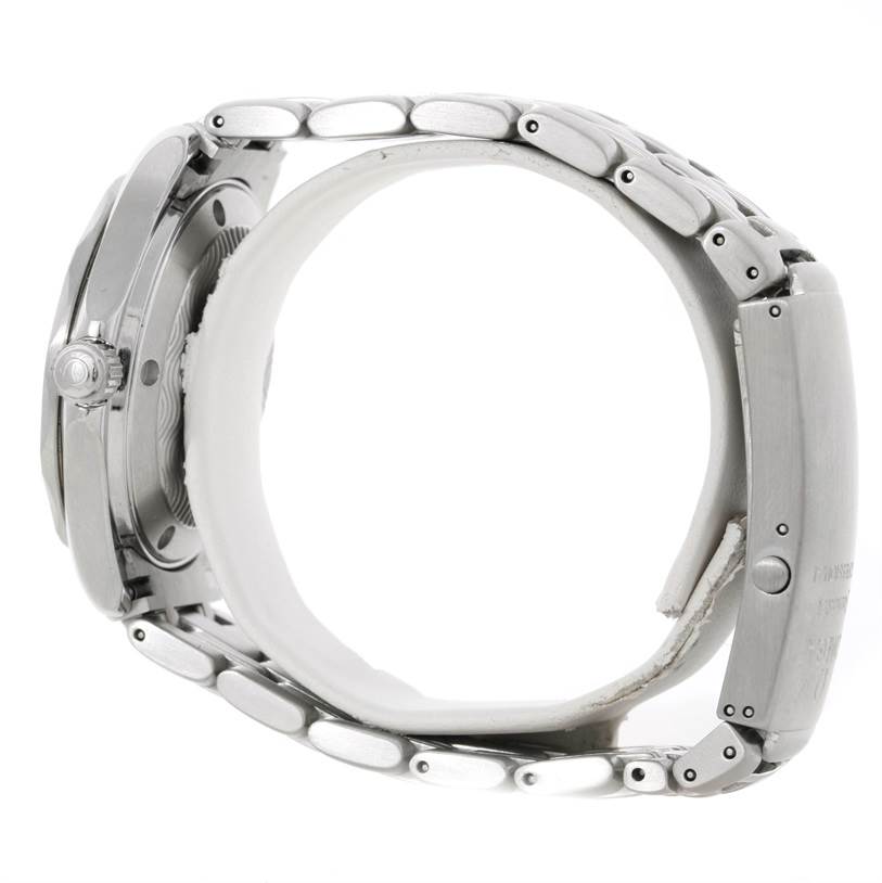 The image shows a side profile of an Omega Seamaster 2561.80.00 Men
s Stainless Steel Blue Dial 2561.80.00 Men
s Stainless Steel Blue Dial watch focusing on the bracelet and crown.