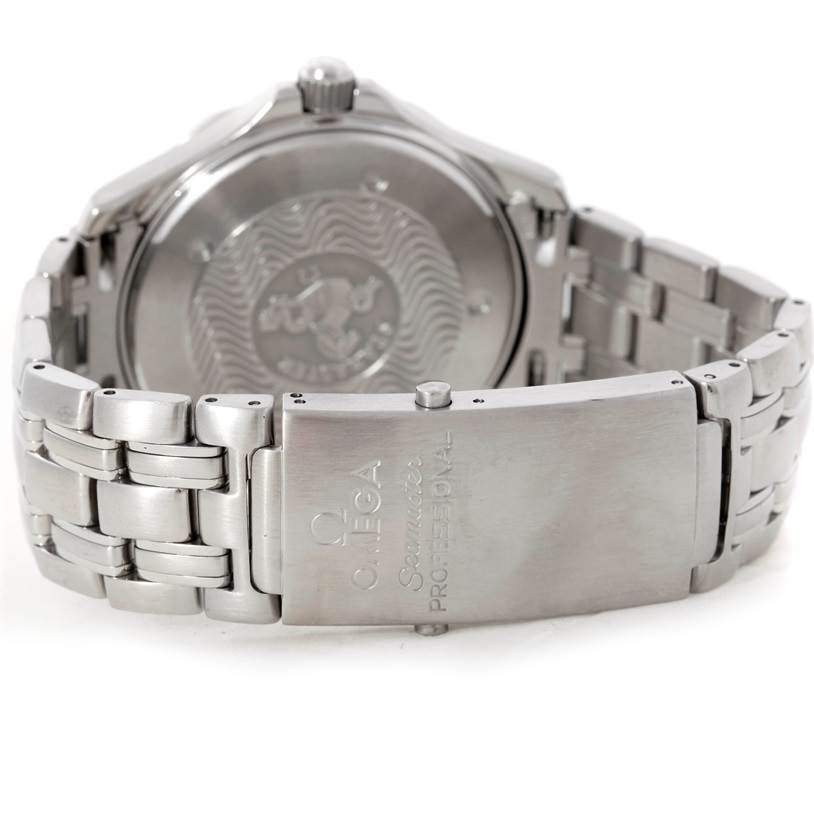 The image shows the stainless steel bracelet and case back of an Omega Seamaster 2531.80.00 Men
s Stainless Steel Blue Dial 2531.80.00 Men
s Stainless Steel Blue Dial watch, featuring its engraved clasp.