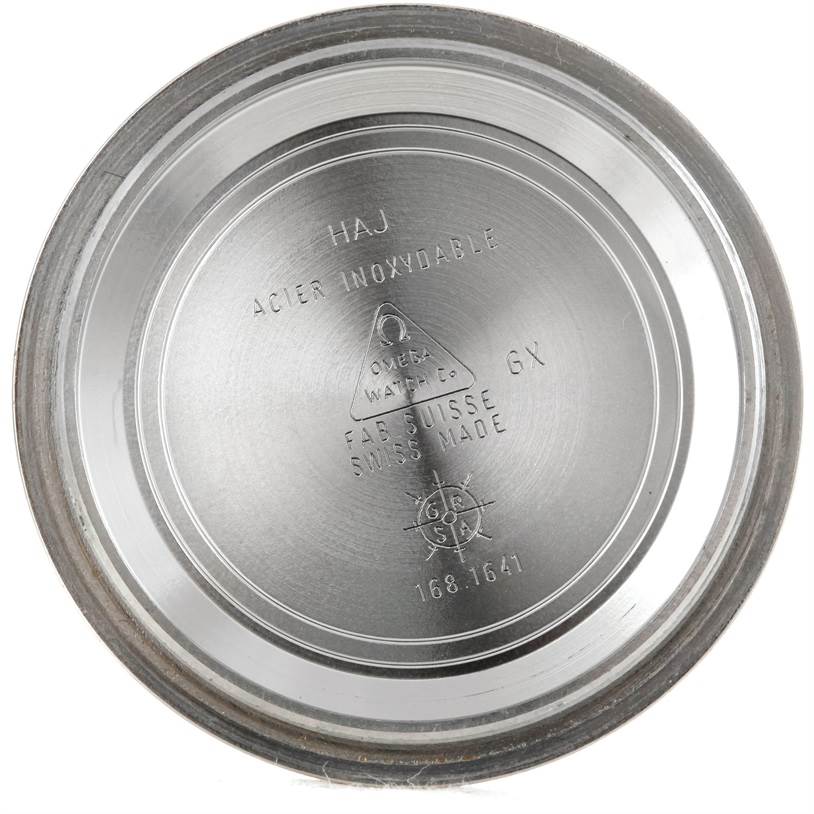 This image shows the inside of the case back for an Omega Seamaster 2252.50.00 Men
s Stainless Steel Black Dial 2252.50.00 Men
s Stainless Steel Black Dial watch, displaying the model number and brand markings.