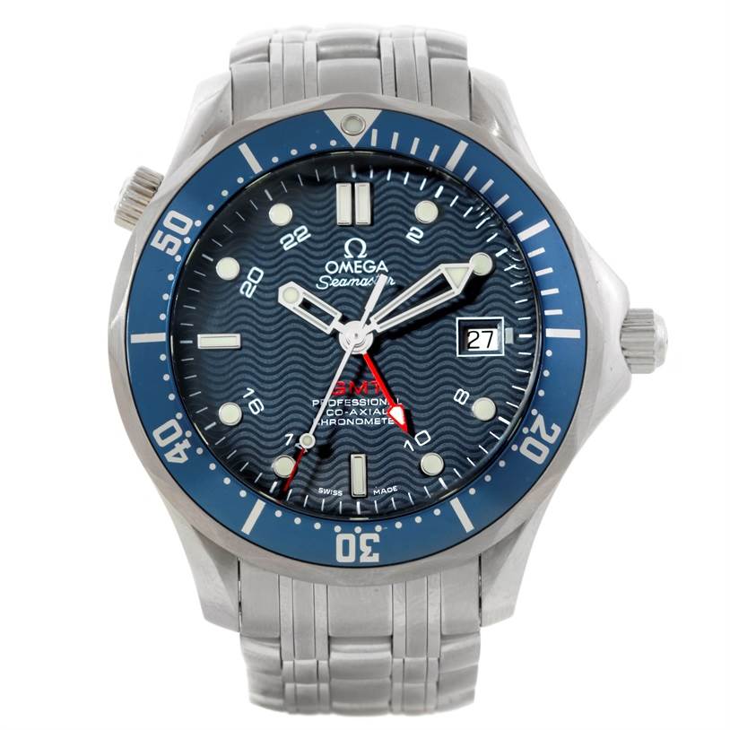 This image shows a front view of the Omega Seamaster 2535.80.00 Men's Stainless Steel Blue Dial 2535.80.00 Men's Stainless Steel Blue Dial watch, highlighting its dial, bezel, and stainless steel bracelet.