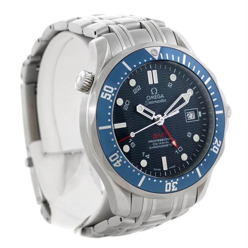 The Omega Seamaster 2535.80.00 Men's Stainless Steel Blue Dial 2535.80.00 Men's Stainless Steel Blue Dial watch is shown at a slight angle, displaying the face, bezel, crown, and part of the bracelet.
