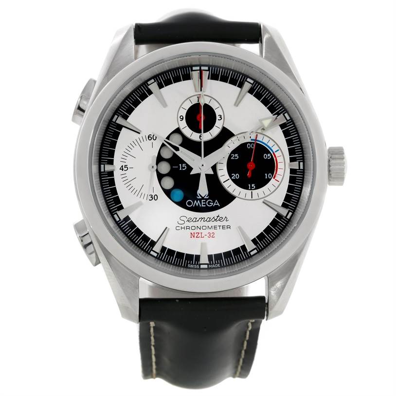 The image shows a front view of the Omega Seamaster 2813.30.81 Men
s Stainless Steel Silver Dial 2813.30.81 Men
s Stainless Steel Silver Dial NZL-32 Chronometer, including the dial and bezel, with a black leather strap.