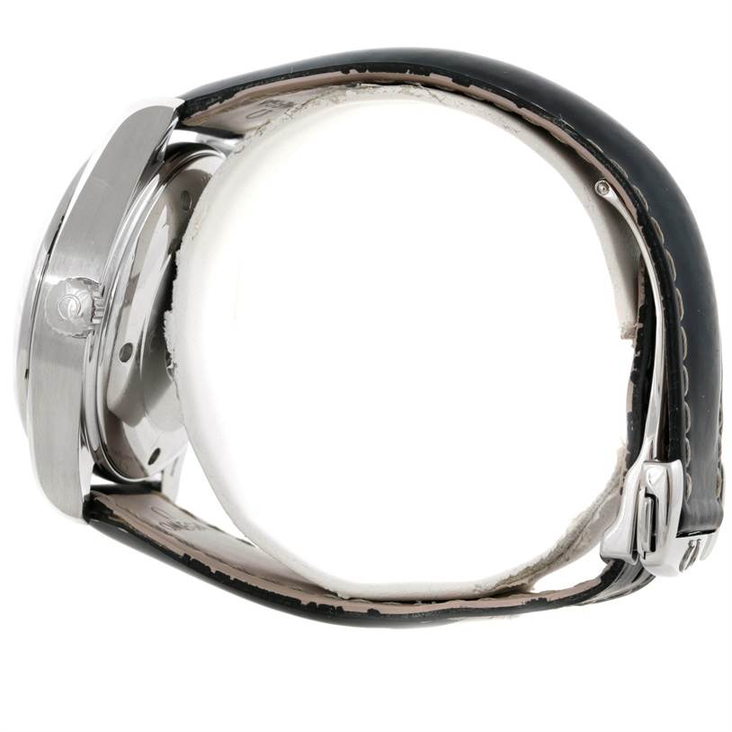 This image shows an Omega Seamaster 2813.30.81 Men
s Stainless Steel Silver Dial 2813.30.81 Men
s Stainless Steel Silver Dial watch from a side view, displaying its case and leather strap.