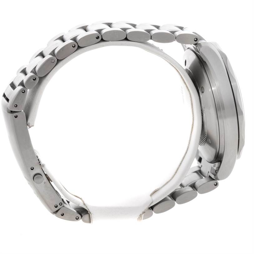 The image shows a side view of an Omega Seamaster 2538.20.00 Men's Stainless Steel White Dial 2538.20.00 Men's Stainless Steel White Dial watch, highlighting the bracelet links and part of the case.