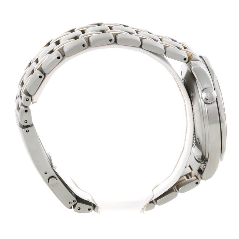 The image shows a side view of the Omega Seamaster 2455.80.00 Men
s Stainless Steel Blue Dial 2455.80.00 Men
s Stainless Steel Blue Dial watch focusing on the bracelet and case.