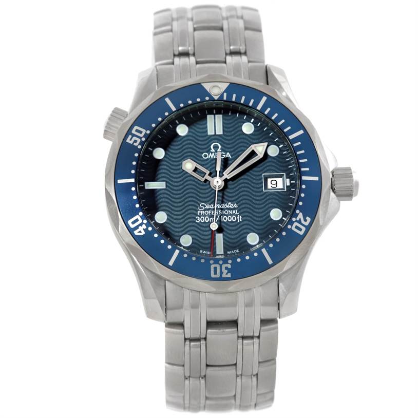 The image shows a frontal view of the Omega Seamaster 2561.80.00 Men's Stainless Steel Blue Dial 2561.80.00 Men's Stainless Steel Blue Dial watch, displaying its face, bezel, date window, and bracelet.