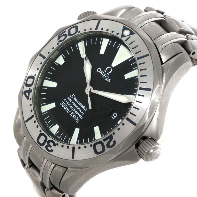 The image shows an angled view of the Omega Seamaster 2031.50.00 Men's Titanium Black Dial 2031.50.00 Men's Titanium Black Dial watch, highlighting its dial, bezel, case, and metal bracelet.