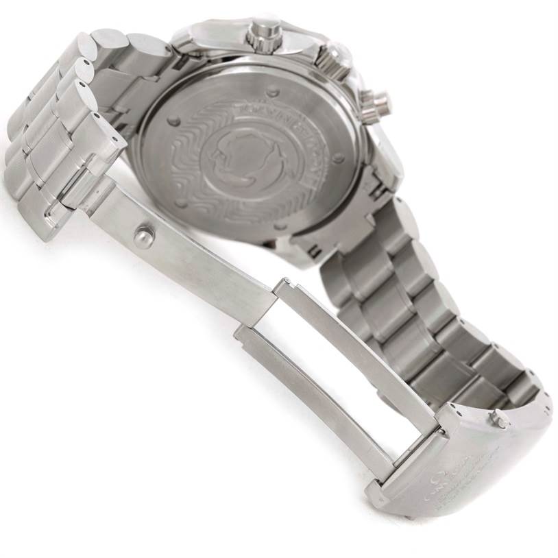 The image shows the back case and metal bracelet clasp of an Omega Seamaster 2595.30.00 Men
s Stainless Steel Silver Dial 2595.30.00 Men
s Stainless Steel Silver Dial watch from an angled perspective.