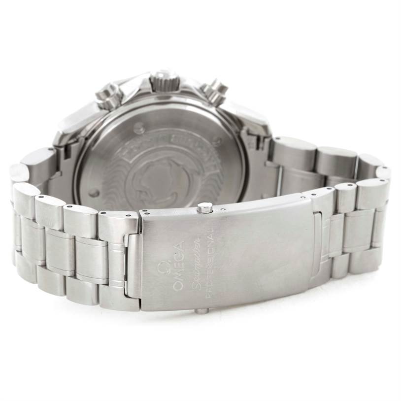 The image shows the Omega Seamaster 2595.30.00 Men
s Stainless Steel Silver Dial 2595.30.00 Men
s Stainless Steel Silver Dial watch from a rear angle, highlighting the bracelet, clasp, and case back.