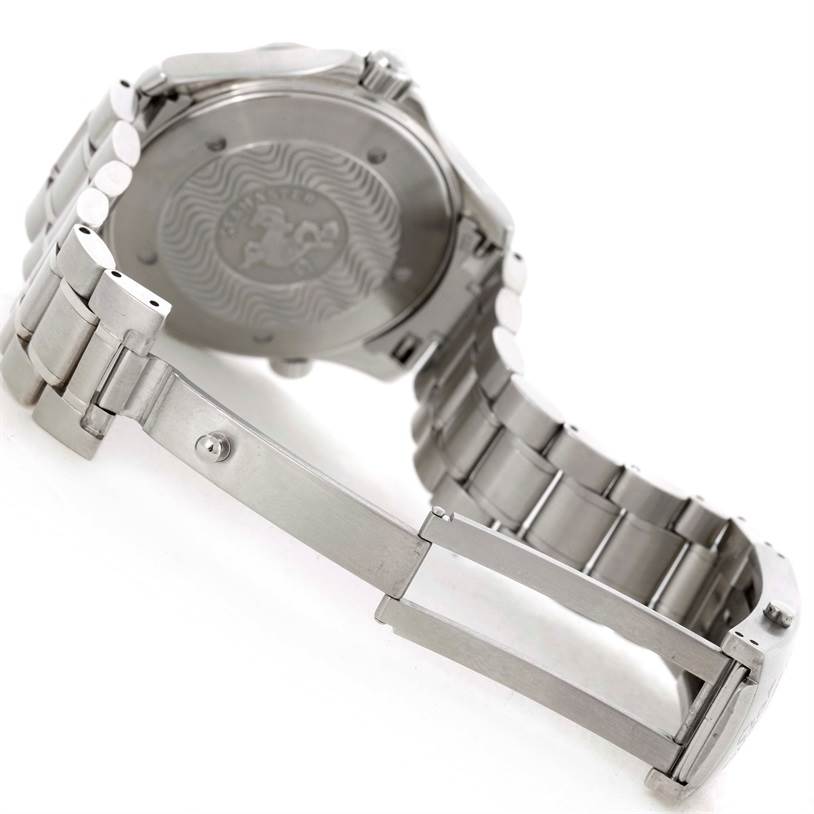 This image shows the back and clasp of an Omega Seamaster 2264.50.00 Men's Stainless Steel Black Dial 2264.50.00 Men's Stainless Steel Black Dial watch, highlighting the bracelet and case back.